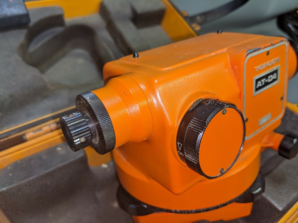Topcon Automatic Level Model AT-D4 In Hard Case (134)