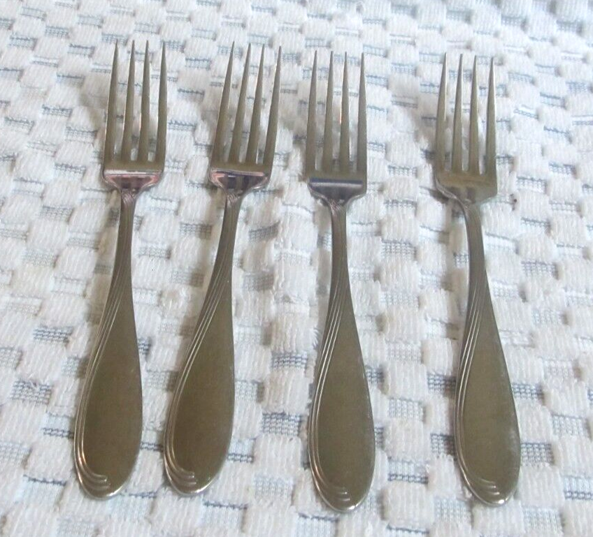 43 PC Oneida Camber Cresta Windswept Scroll Glossy Stainless Flatware