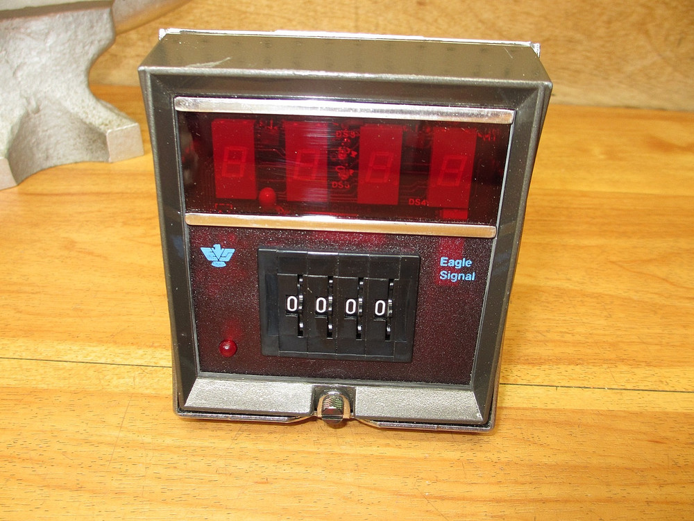 Eagle Signal CT531A6 *NEW OLD STK* Timer #1