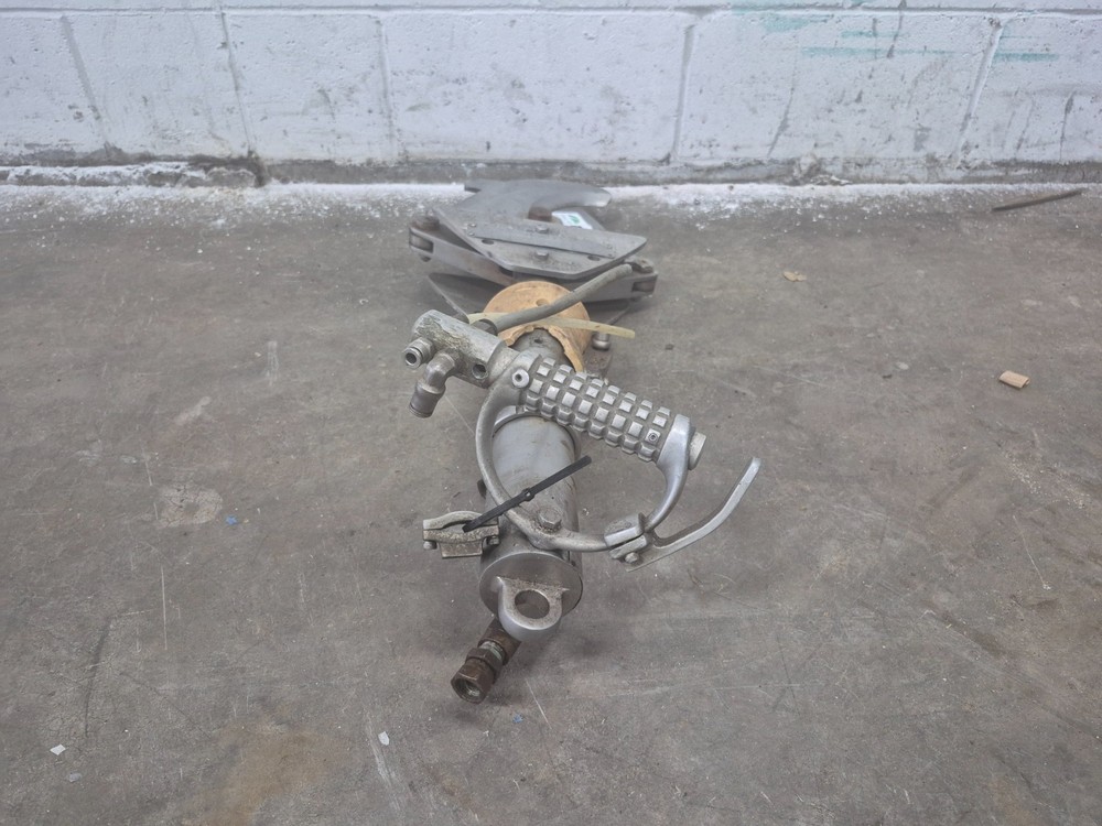 Jarvis 50G Hydraulic Dehorner