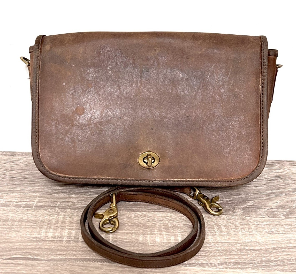 VTG Coach Shoulder Bag Brown British Tan Leather Brass Turnlock *Need TLC As Is*