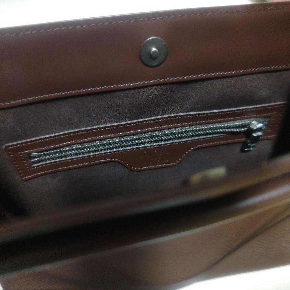 LOUIS VUITTON brown shoulder bag