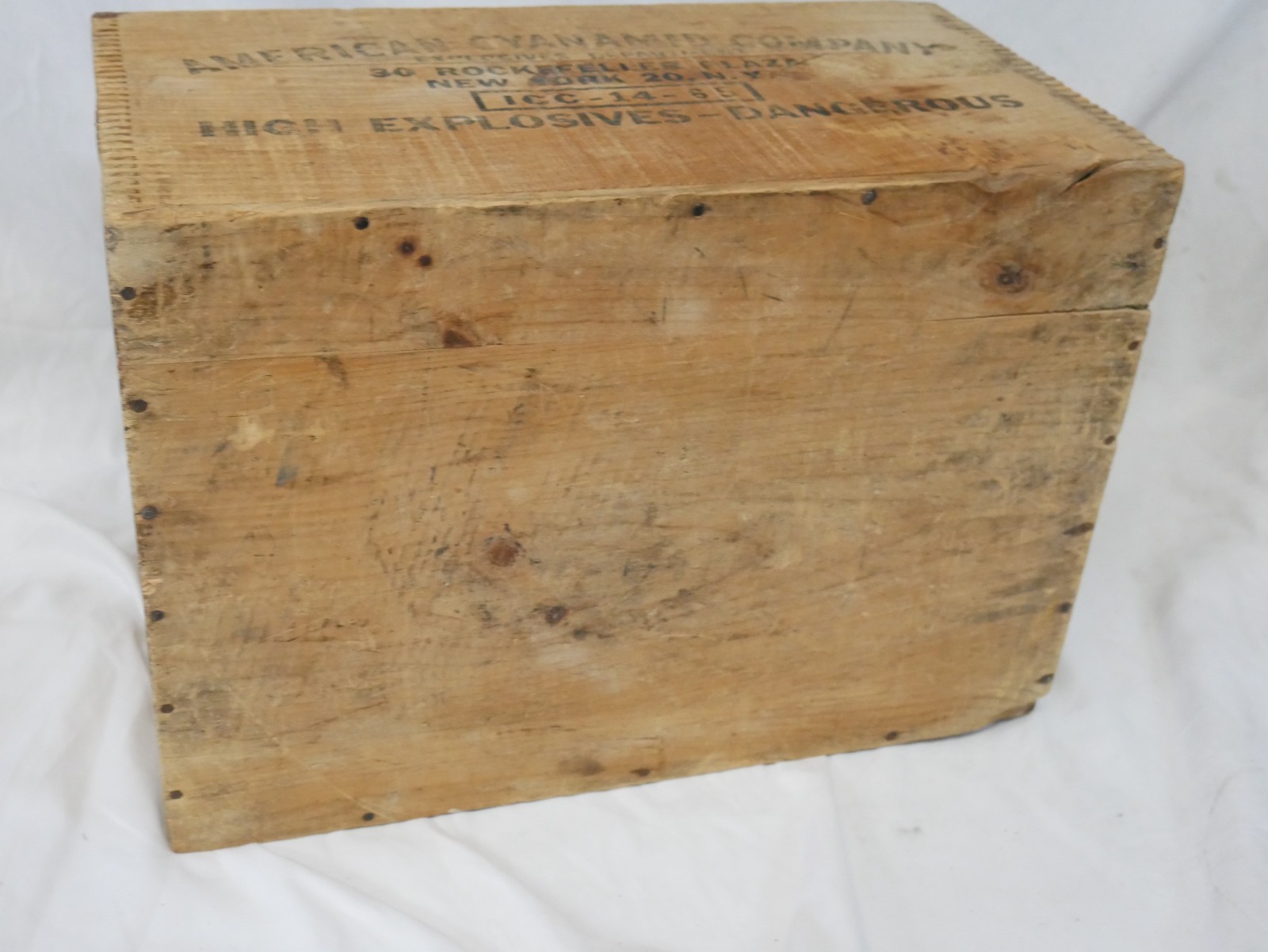 Vtg. American Cyanamid Co Dynamite Explosives Wood Box 30 Rockefeller Plaza NY