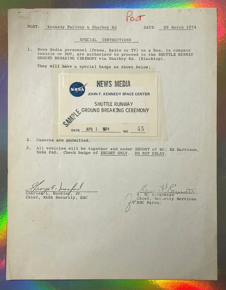 NASA 1974 SHUTTLE RUNWAY GROUND BREAKING SAMPLE AUTHORIZATION BADGE INFO SHEET