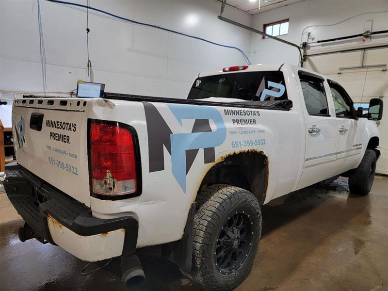 Used Telematics Interface Module fits: 2011 Gmc Sierra denali 2500 Communication