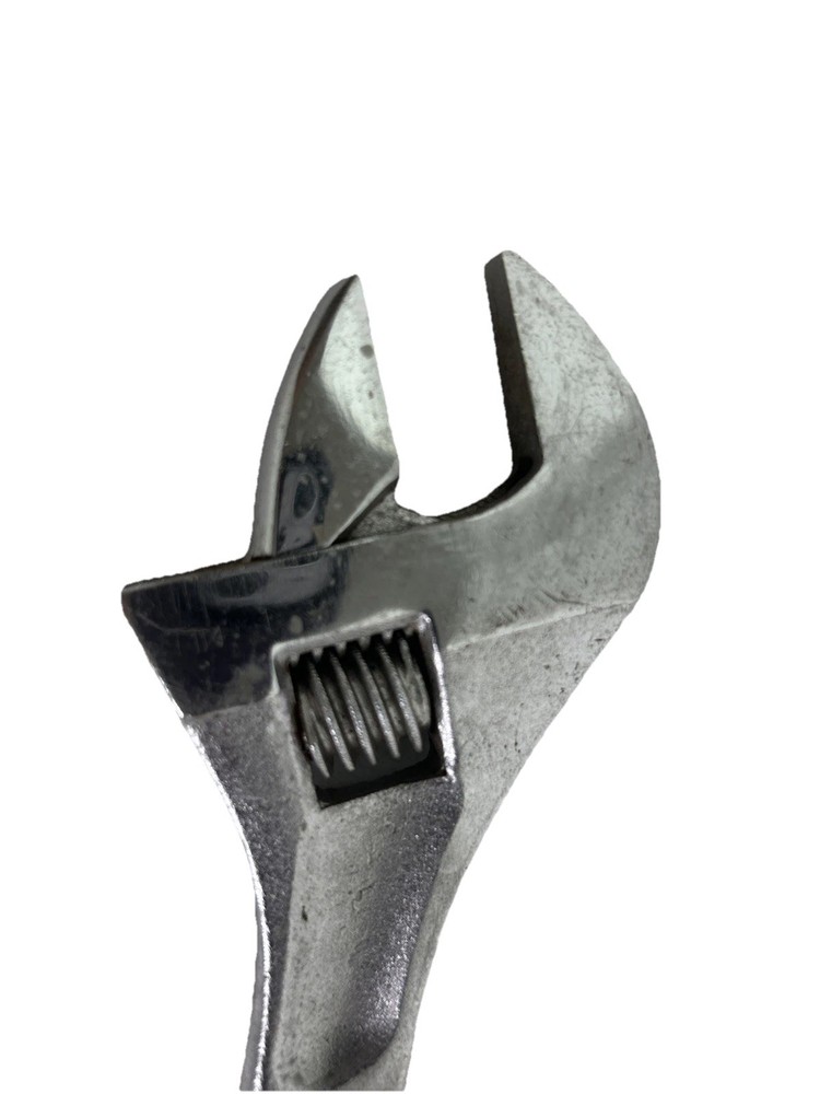 Husky Silver 10" Adjustable Crescent Wrench 23