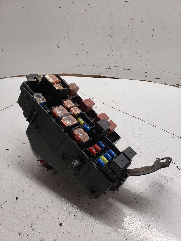 Used Fuse Box Engine fits: 2005 Subaru Forester engine compartment Grade A