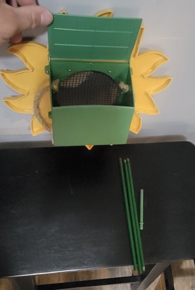 Sunflower Bird Feeder