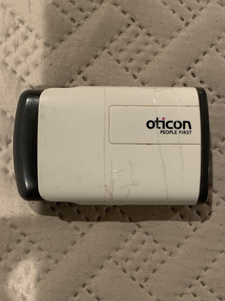 OTICON Acto Pro HEARING AIDS RIGHT/LEFT SET. W/CASE