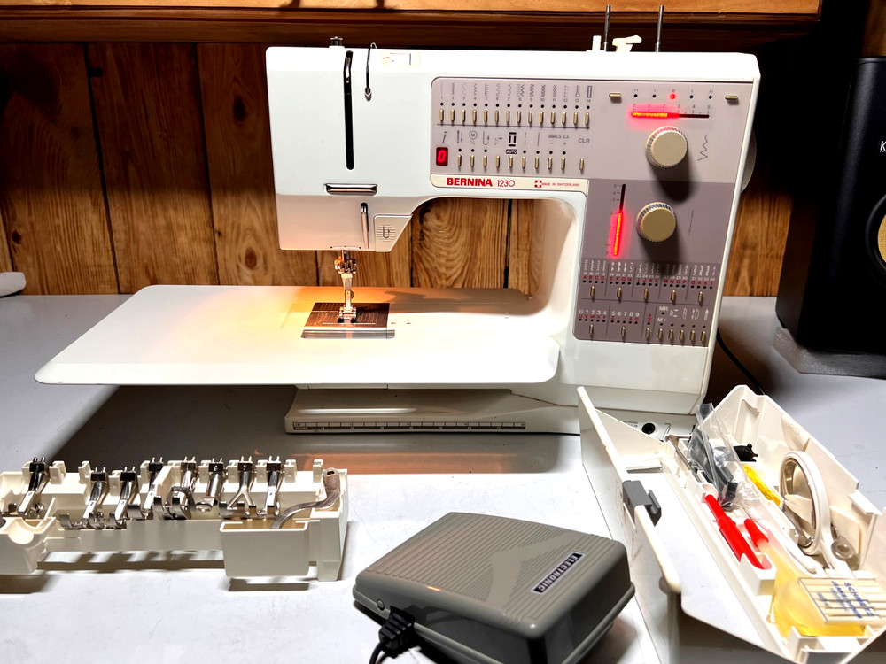 Bernina 1230 Sewing Machine