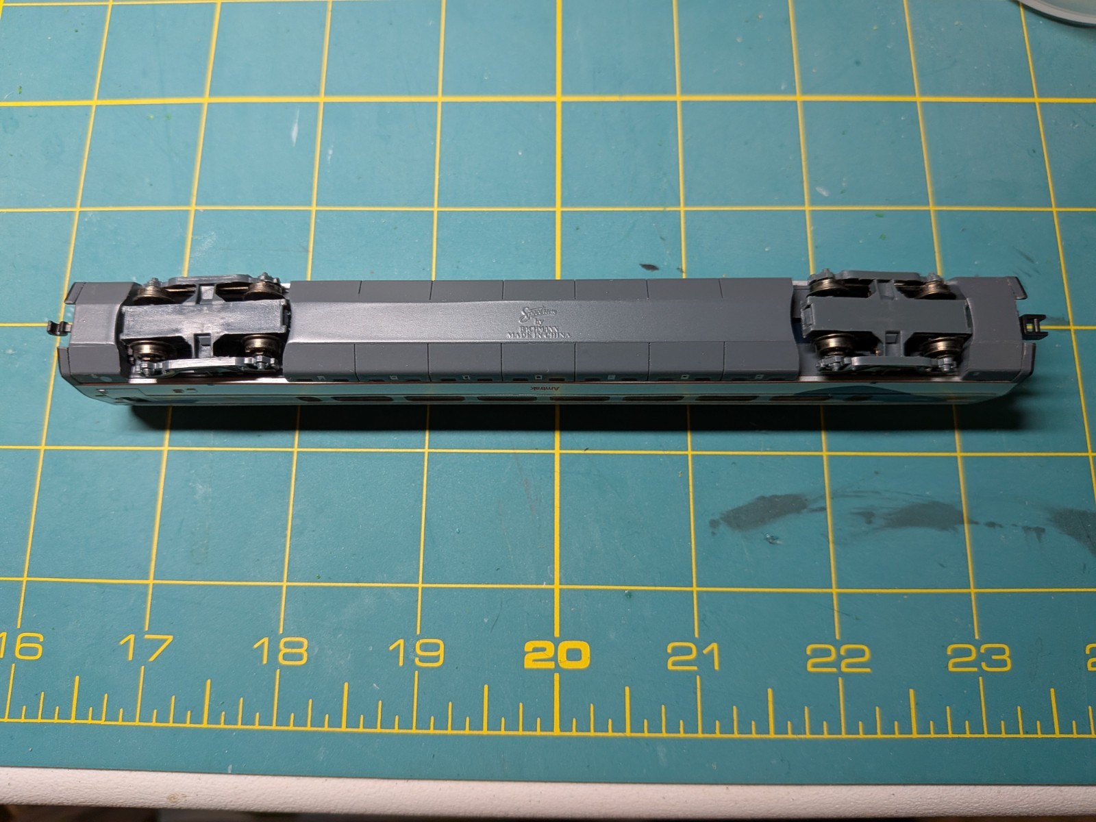 N scale Bachmann Spectrum Amtrak Acela Express FIRST CLASS passenger car train