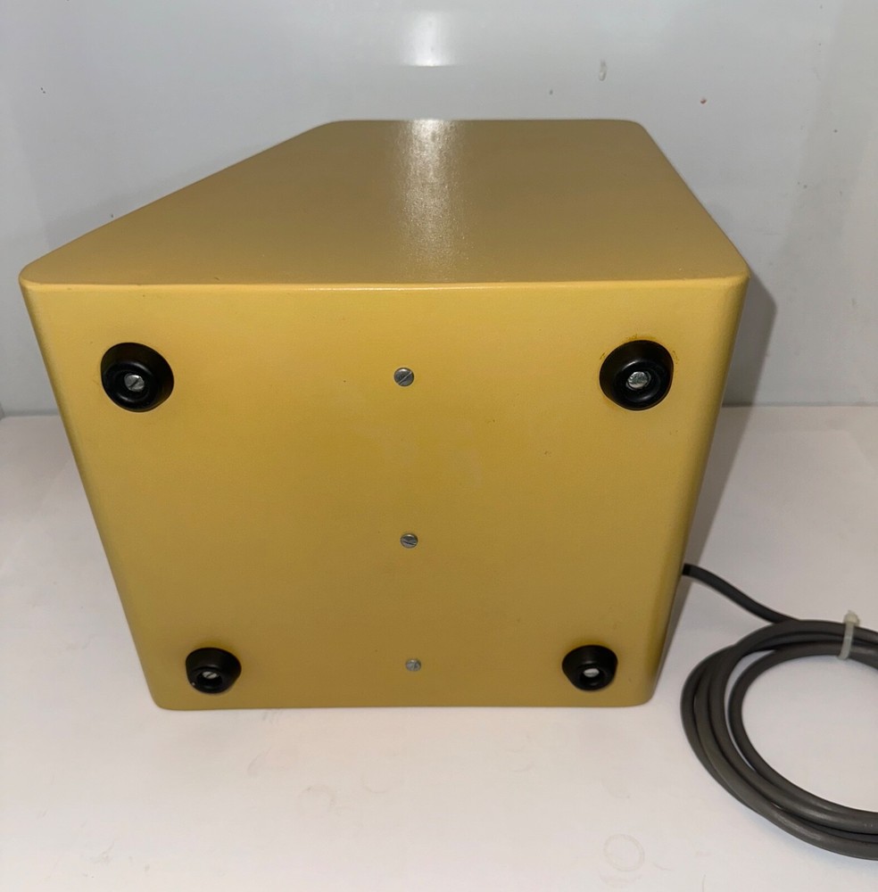 Vishay Instruments BAM-1 Bridge Amplifier/Meter – RCA Astro Space Lab