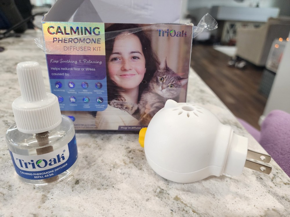 TriOak Cat Calming Diffuser Kit- Feline Anxiety Relief - Pheromone Diffuser 2-1