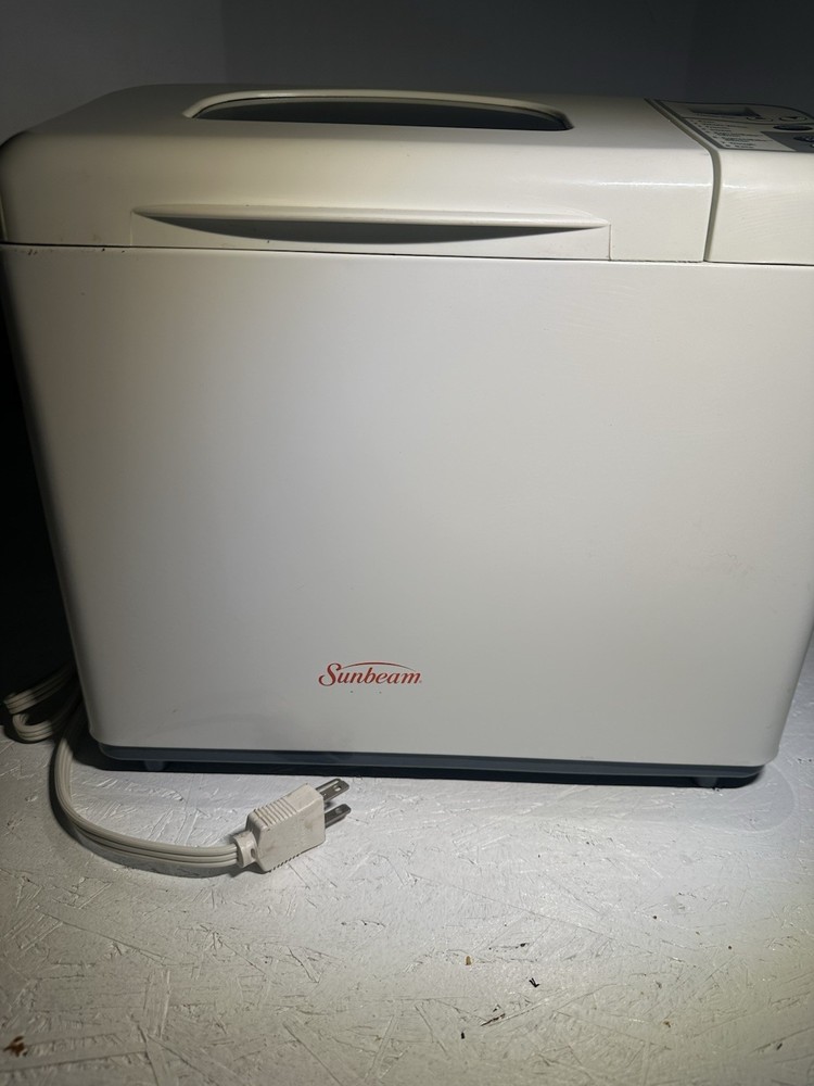 Sunbeam 5833 Bread Machine White 400W LCD Timer Crust Control ExpressBake