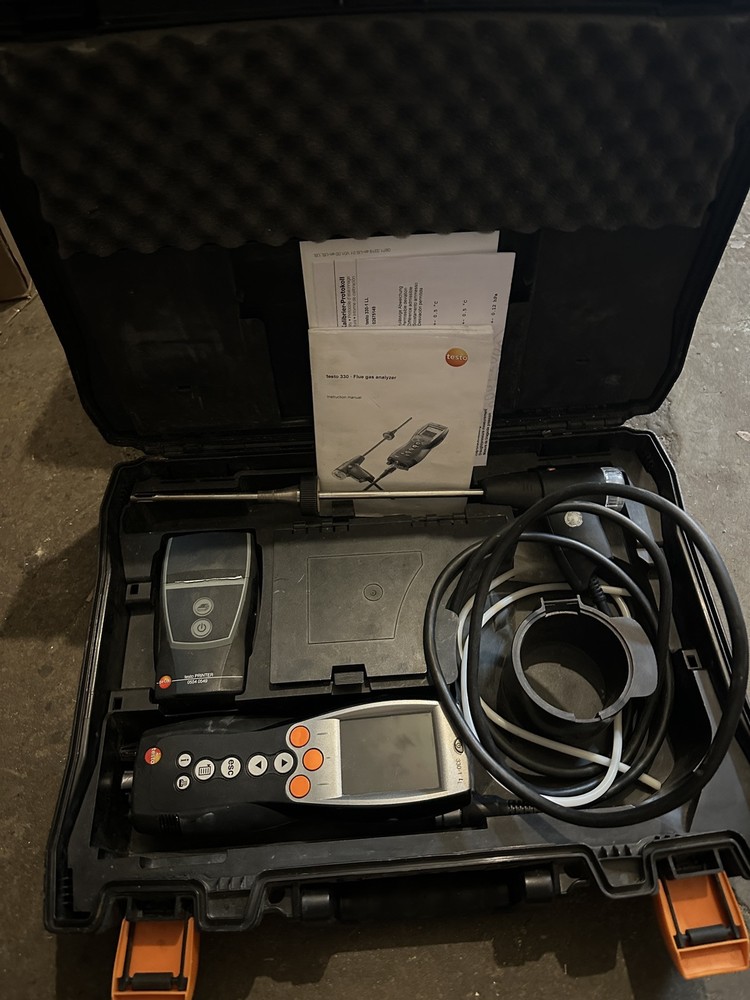 330-1G-LL, Residential Combustion Analyzer Kit USED