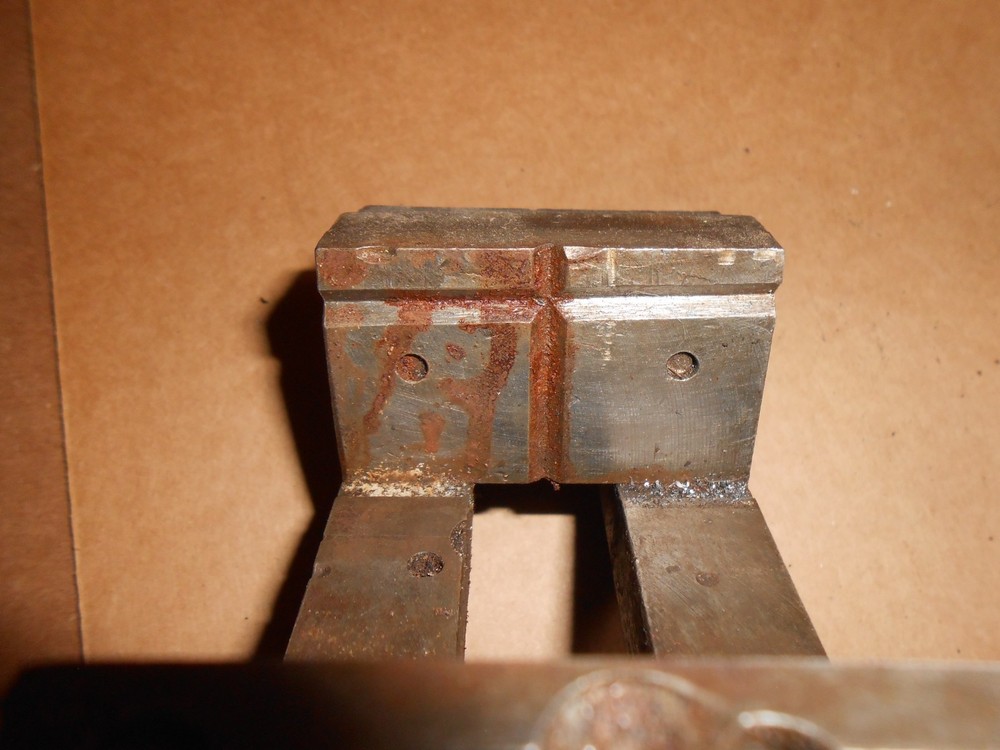Machinist vise 2-1/2"