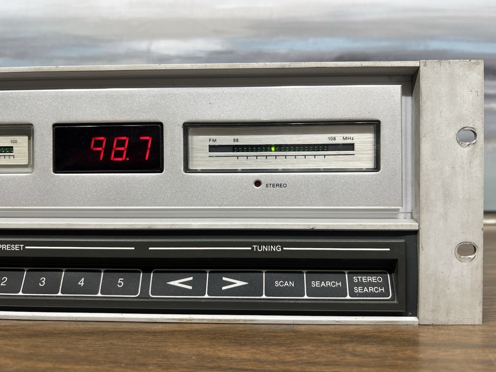 Crown FM1 Digital Tuner WORKING GREAT- TESTED