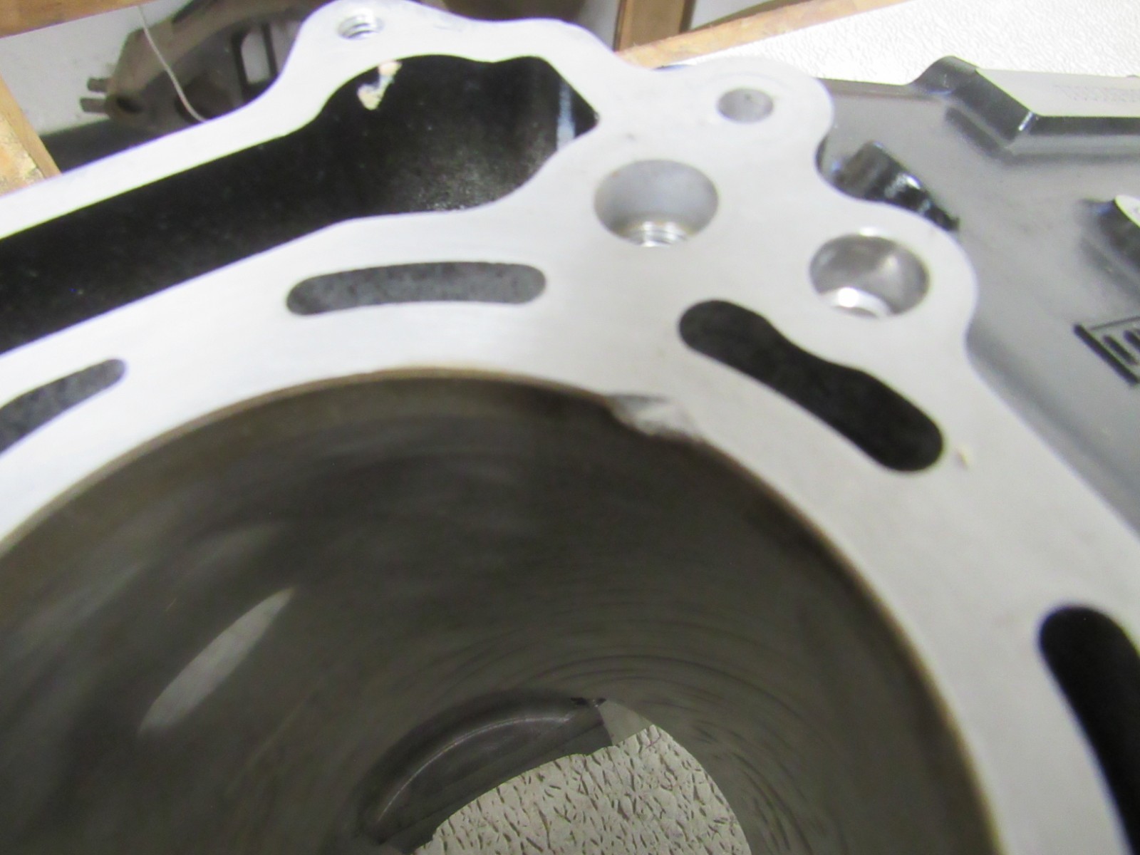 KAWASAKI NINJA ZH2 H2 ZR1000 ENGINE CASES CRANK CASE STOCK OEM #GZ27