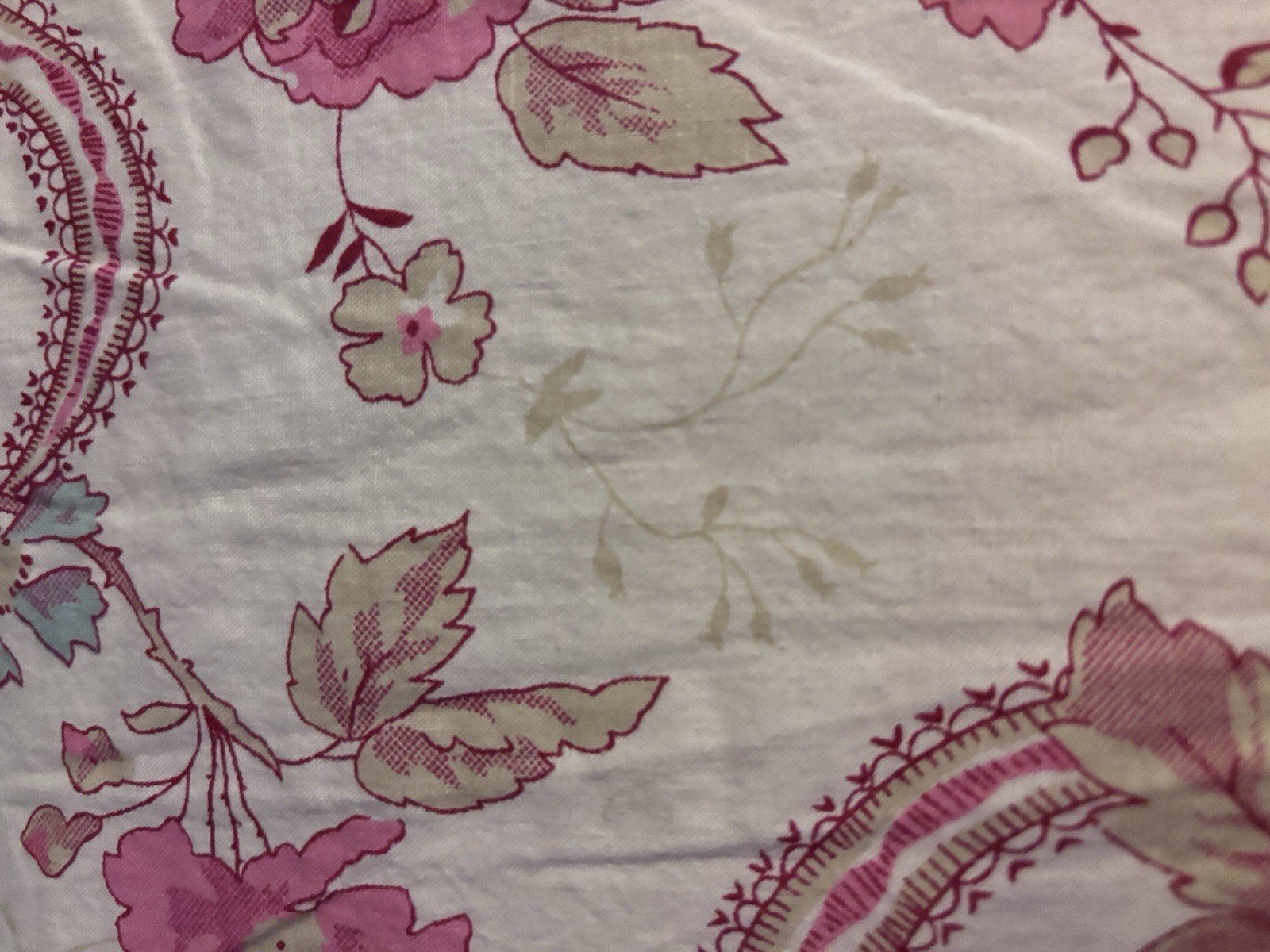 Lot 2 Floral Fashion Bed Pillow Green Pink Red White Patchwork 25 X 19.5”