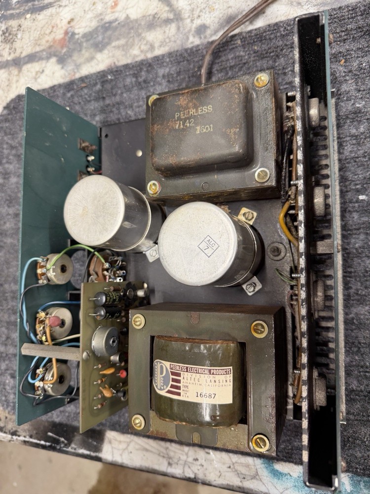 RARE Altec 351 PW Solid State Power Amplifier - Powers On - Parts Only