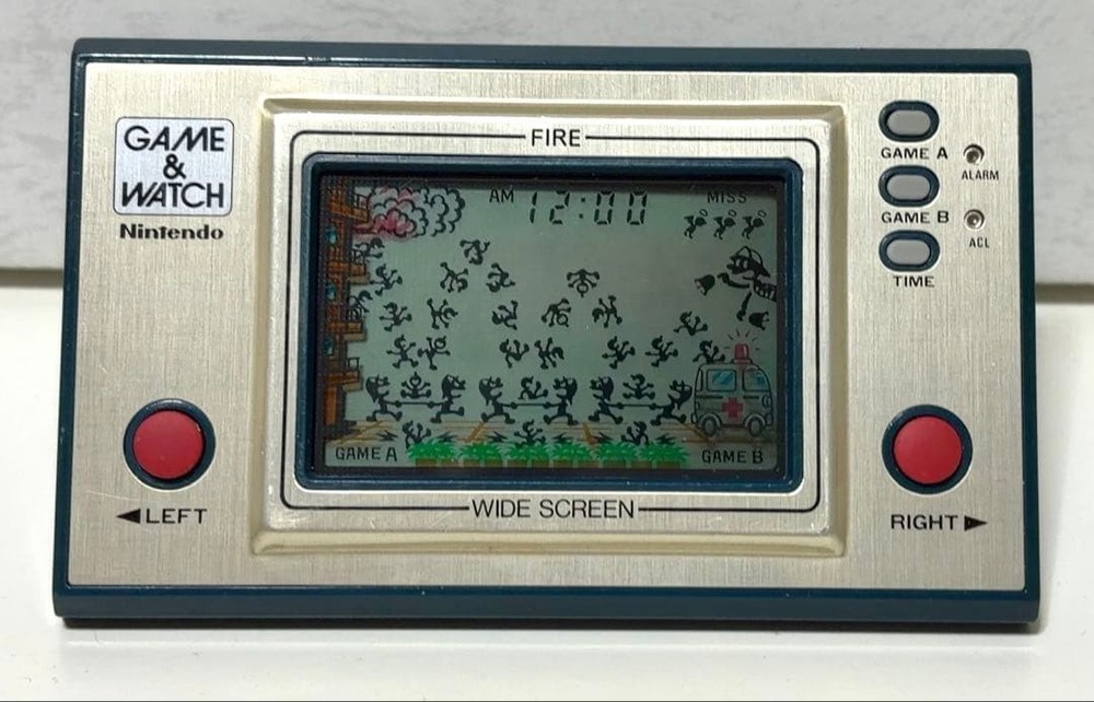 Game & Watch Fire Widescreen Edition