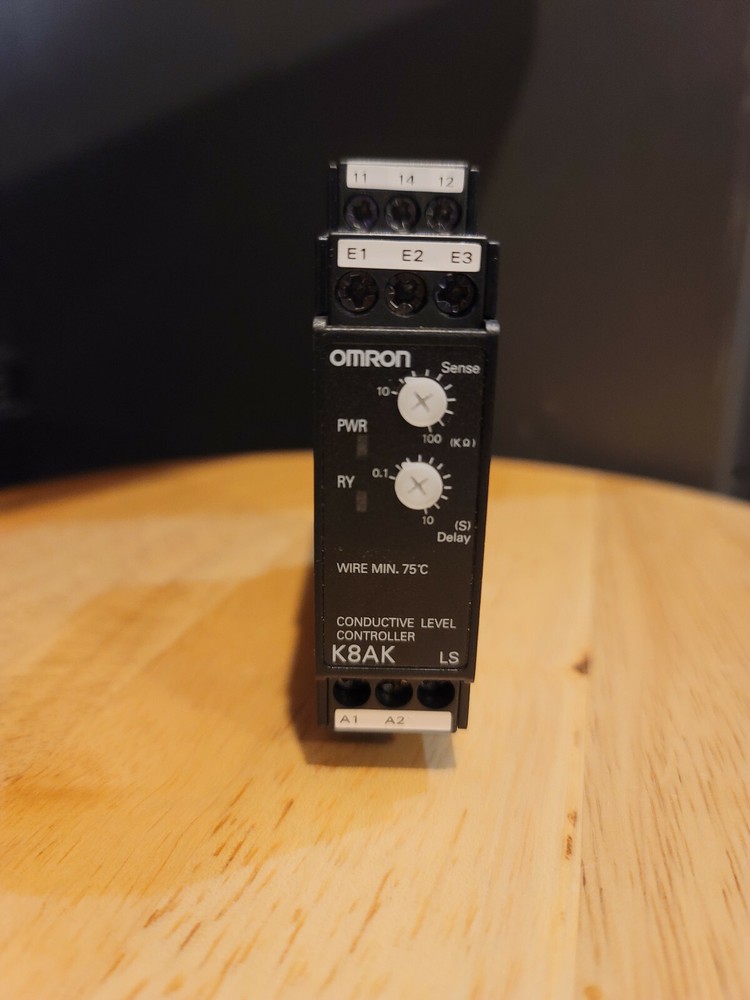 OMRON K8AK-LS1 24VAC/DC Conductive Level Controller