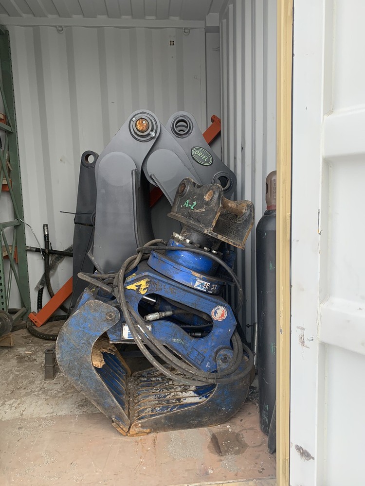 cat 308 eexcavator Demolation/sorting Grapple