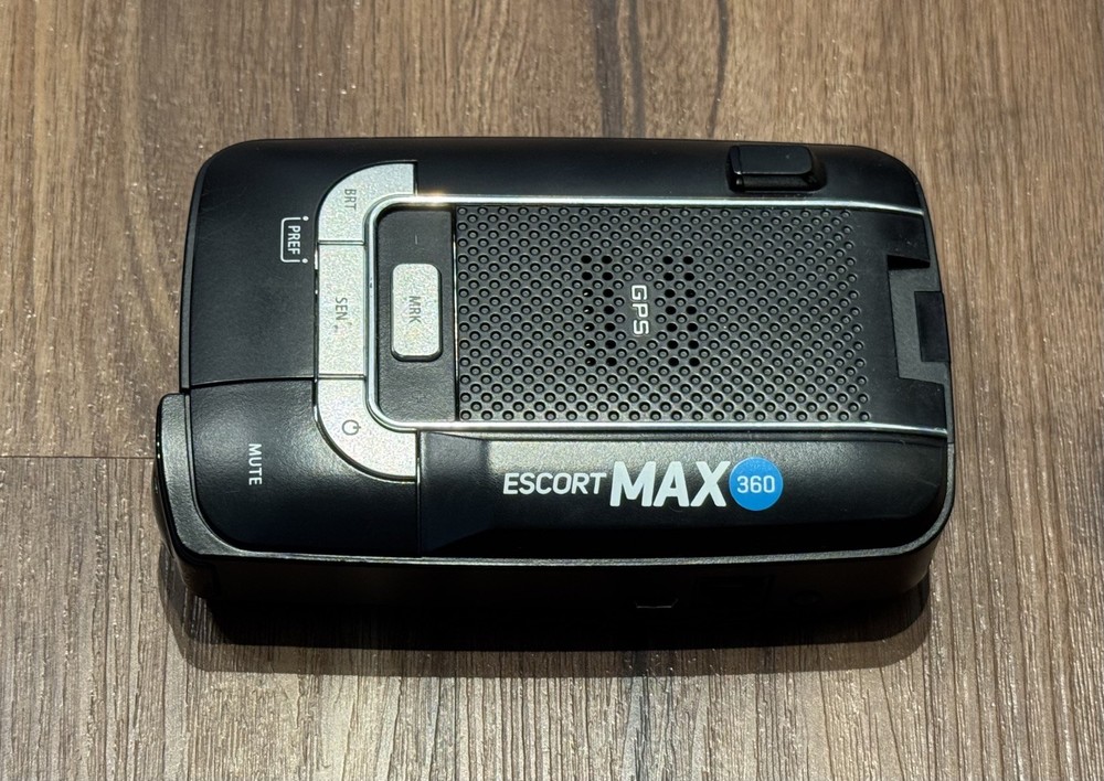 Escort MAX 360 Laser Radar Detector Bundle