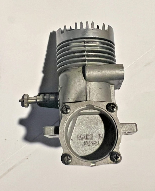 OS MAX 20 R/C ENGINE - CLASSIC VINTAGE - COMPRESSION - NOTHING BROKEN