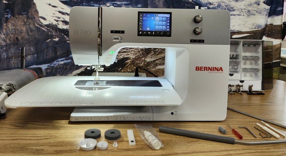 Bernina 740 Sewing Machine! Professionally Serviced!
