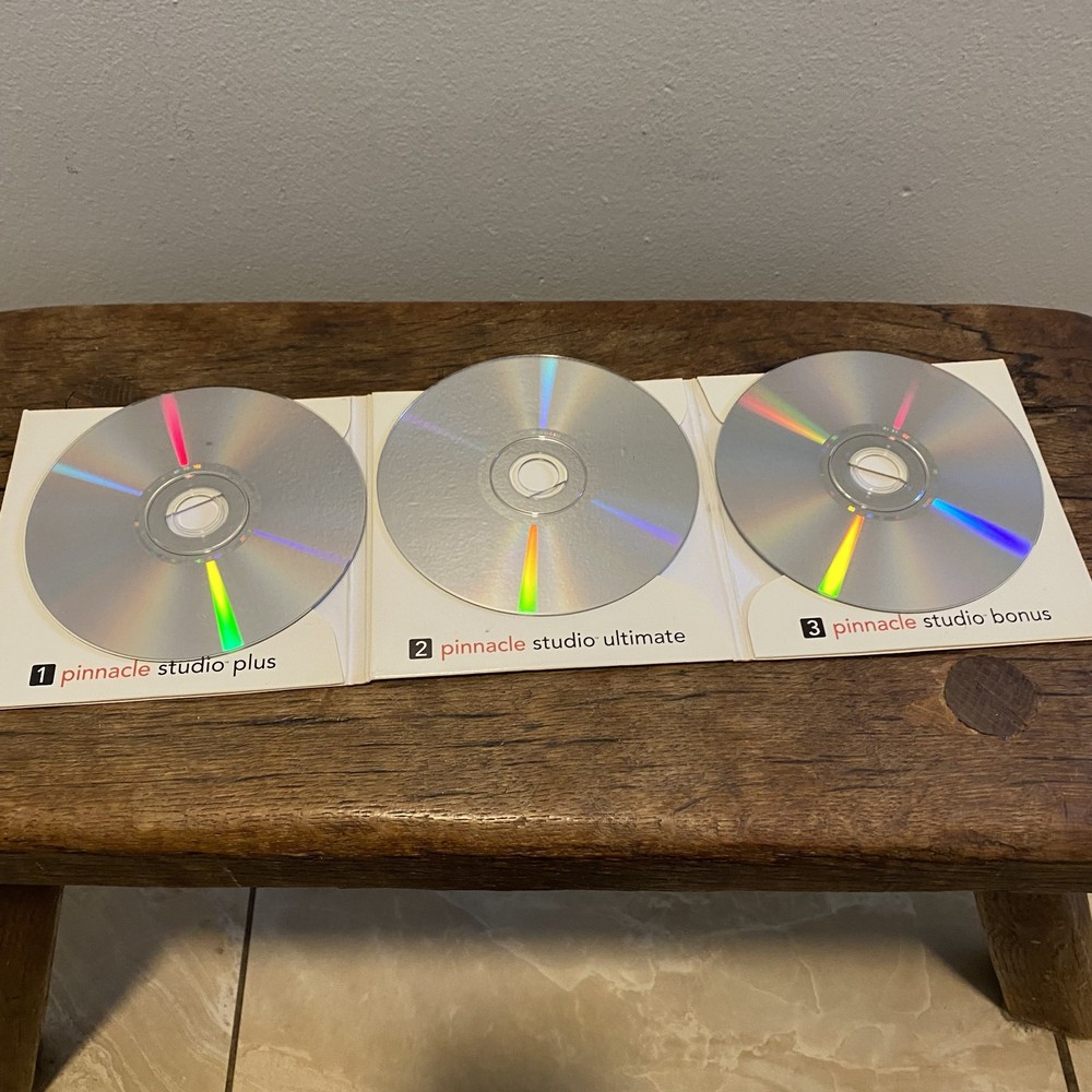 Pinnacle Studio Ultimate Version 11 – 3 Disc Set w/ Serials