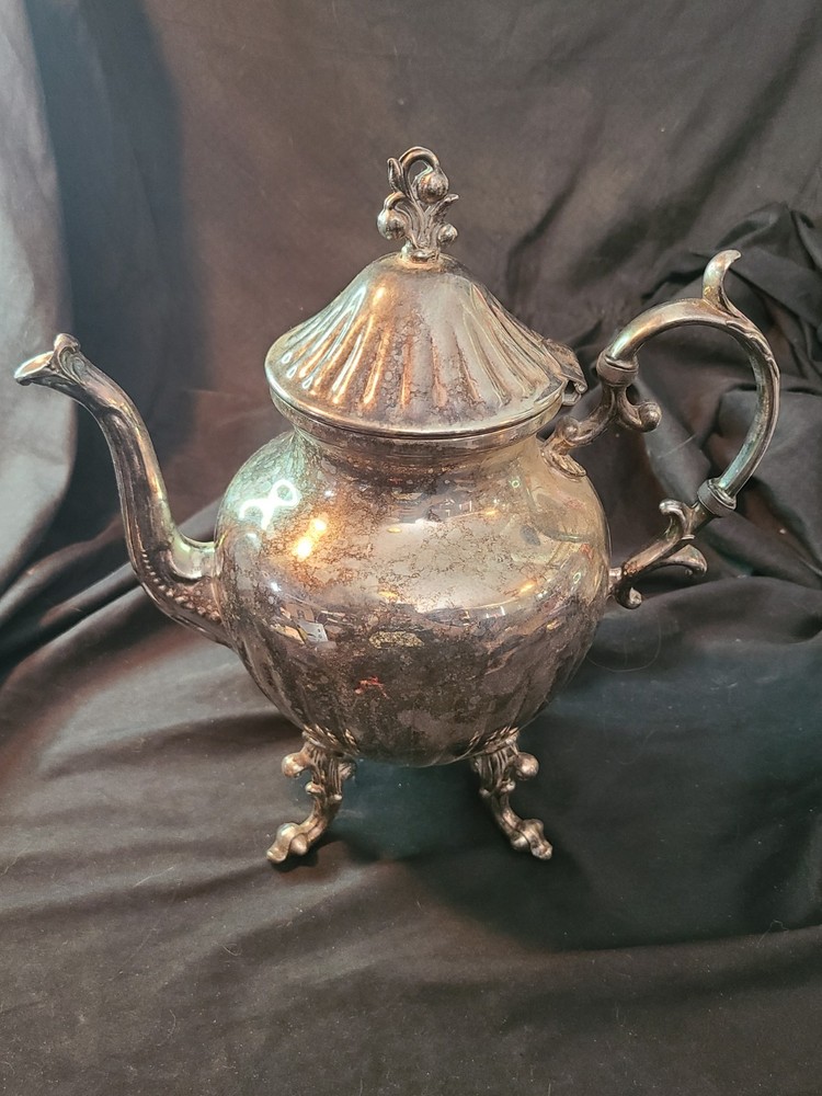 Vintage Silver Plate Silverplate Hinged Lidded Coffee/Tea Pot