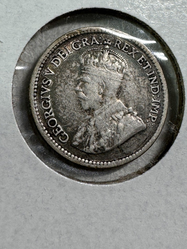 1916 Canada 5 Cents Small Silver Coin