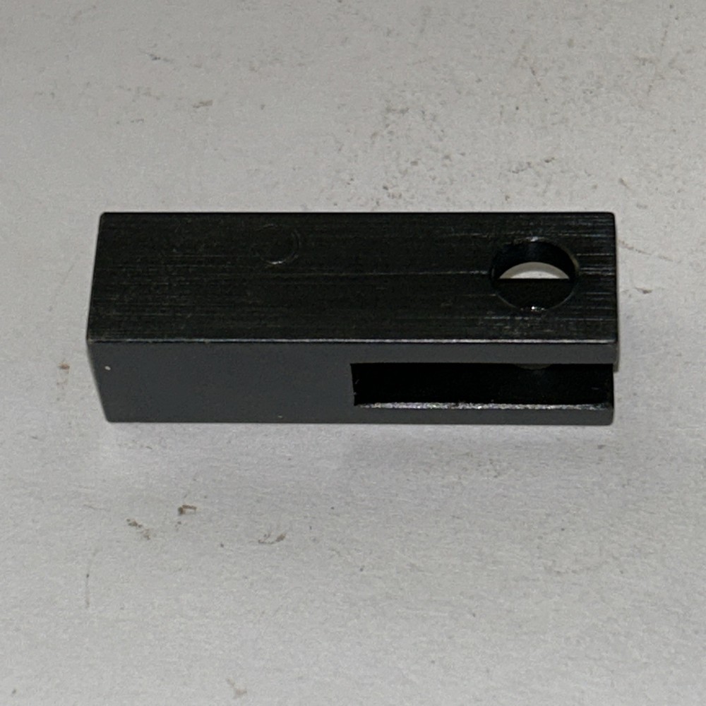 980252 Yoke