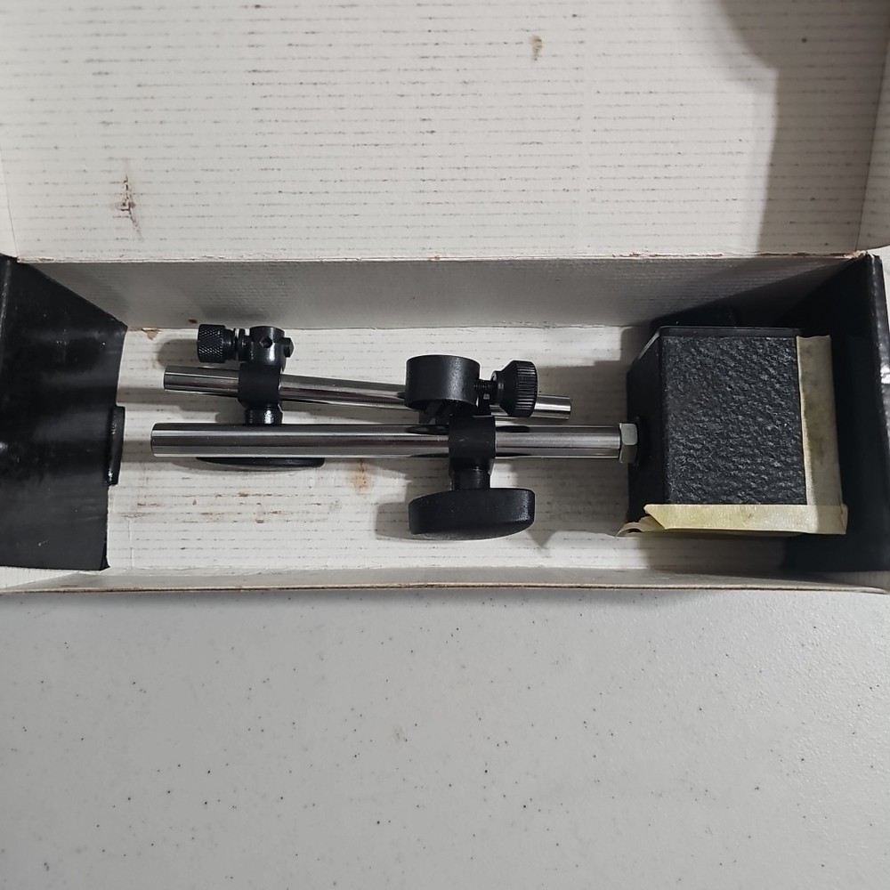 Magnetic Base & Dial Indicator Fine Adjustment, MHC