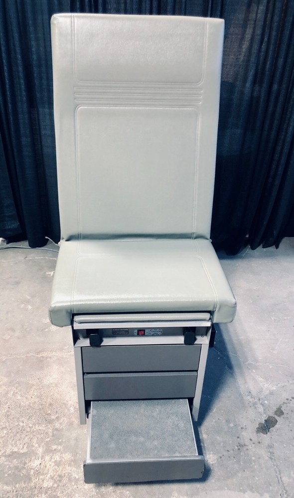 Midmark Ritter 104 Barrier Free Examination Table