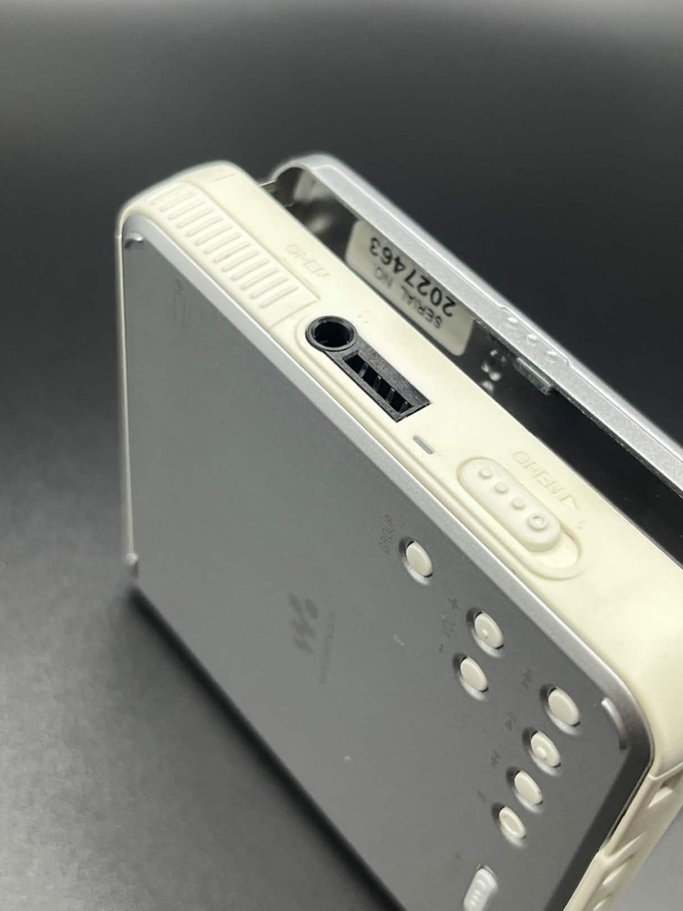 SONY MZ-E630 Silver MiniDisc MD walkman player - Working