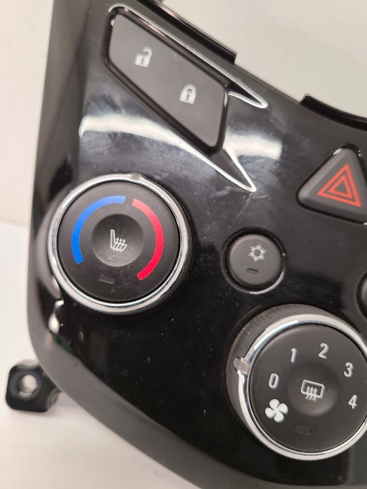 A/C Selector Switch fits 2015 Chevrolet Sonic black face plate opt VMC Gra