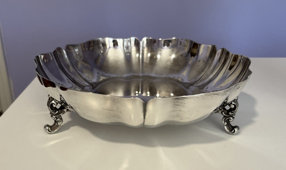 Vintage Oneida Footed Silverplated Bowl Platter Trinket Flower Dish Decor 8.25”D