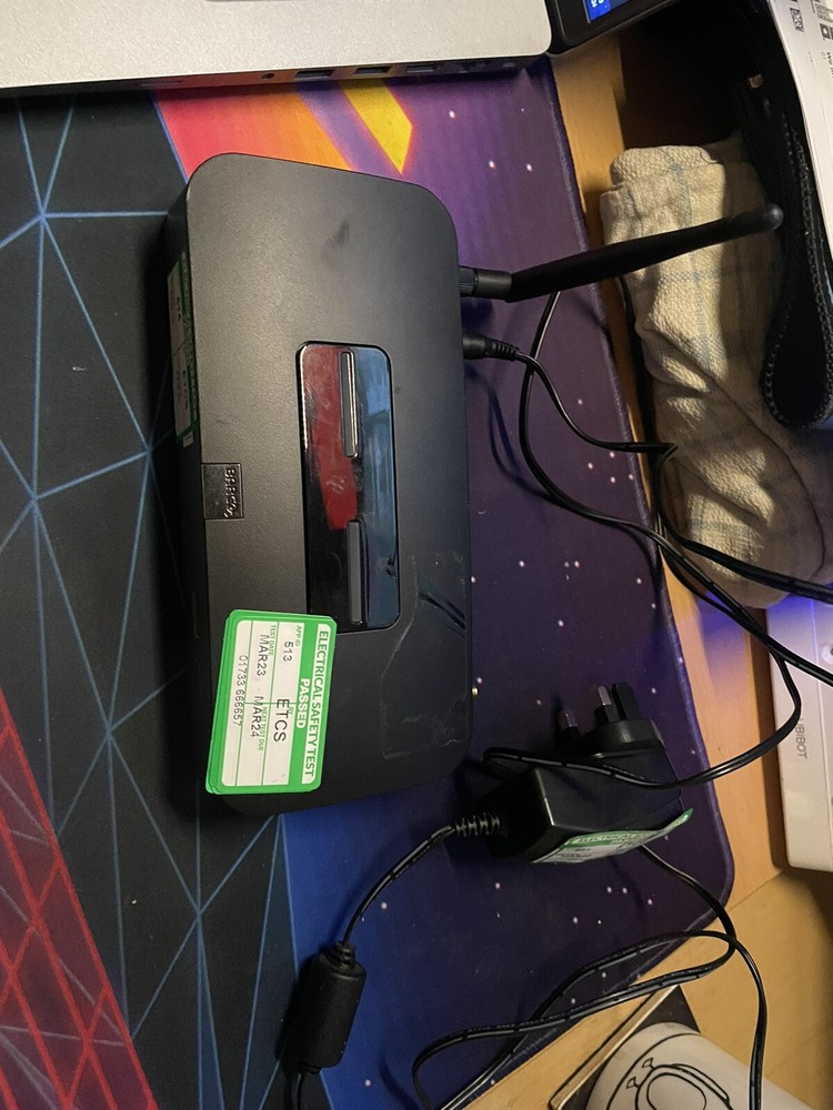 Barco ClickShare R9861017 Wireless Presentation System - UNIT ONLY