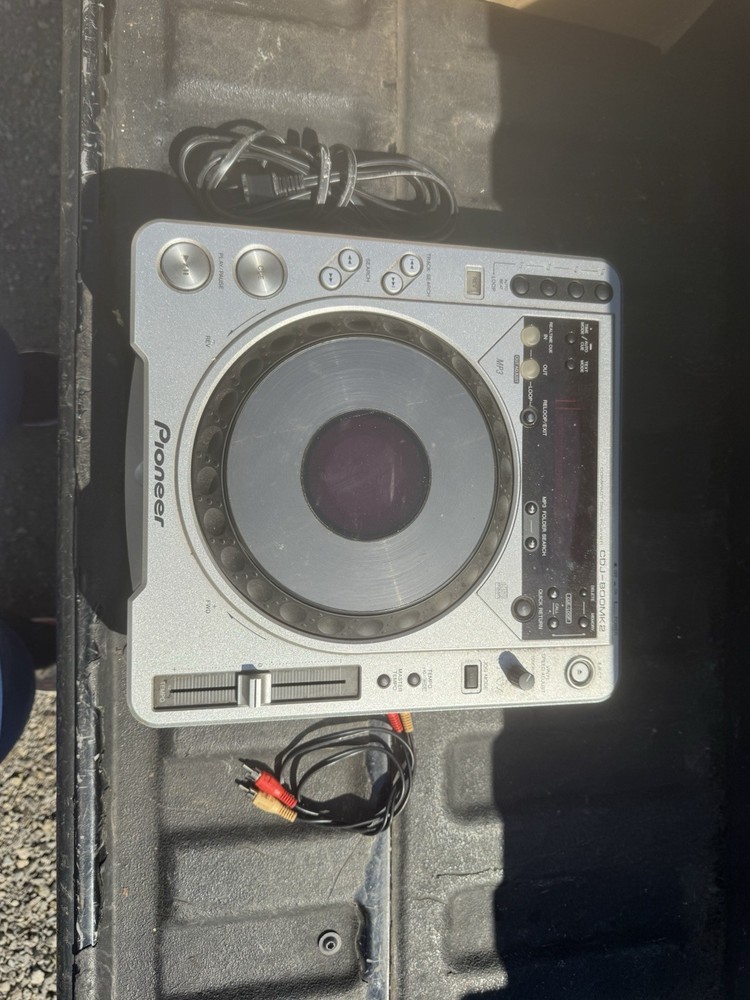 Pioneer CDJ-800 MK2 Digital Turntable