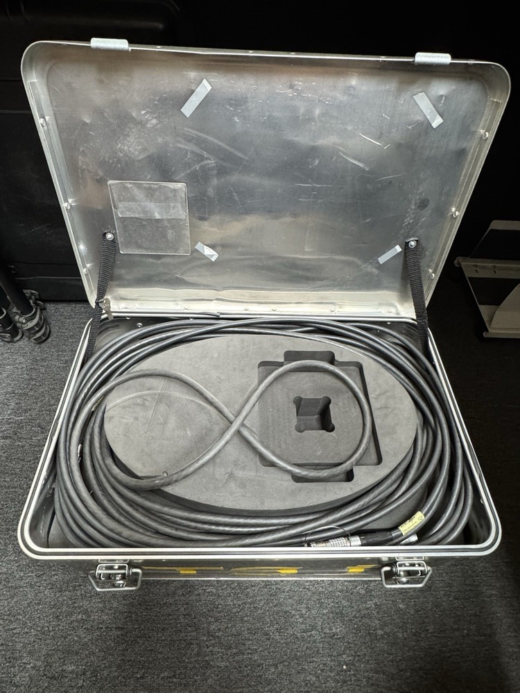 Leica T-Scan Laser Scanner