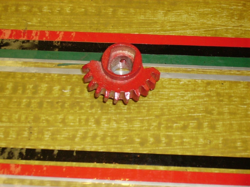 1938-42  Packard  Left Hand Vent Window Regulator Gear.  Pin type.