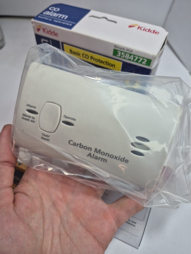 Kidde CO Alarm Battery Operated Basic CO Protection Model KN-COB-LP2 Open Box