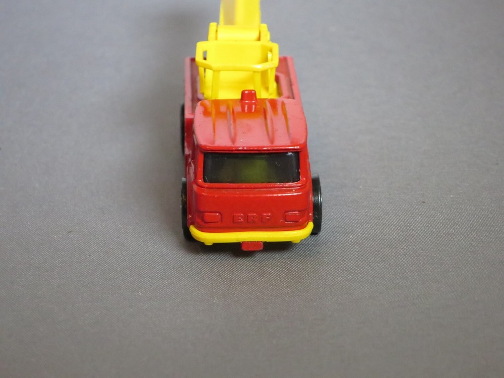 Corgi Juniors Whizzwheels Simon Snorkel Fire Engine ERF