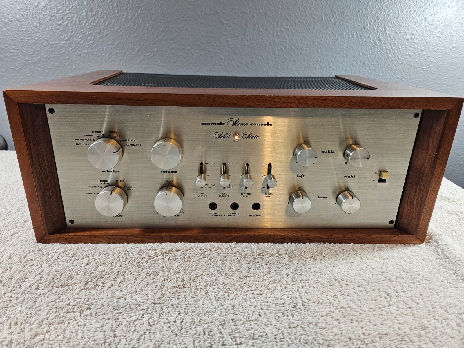 Marantz 7T Console pre-amplifier. See it play!