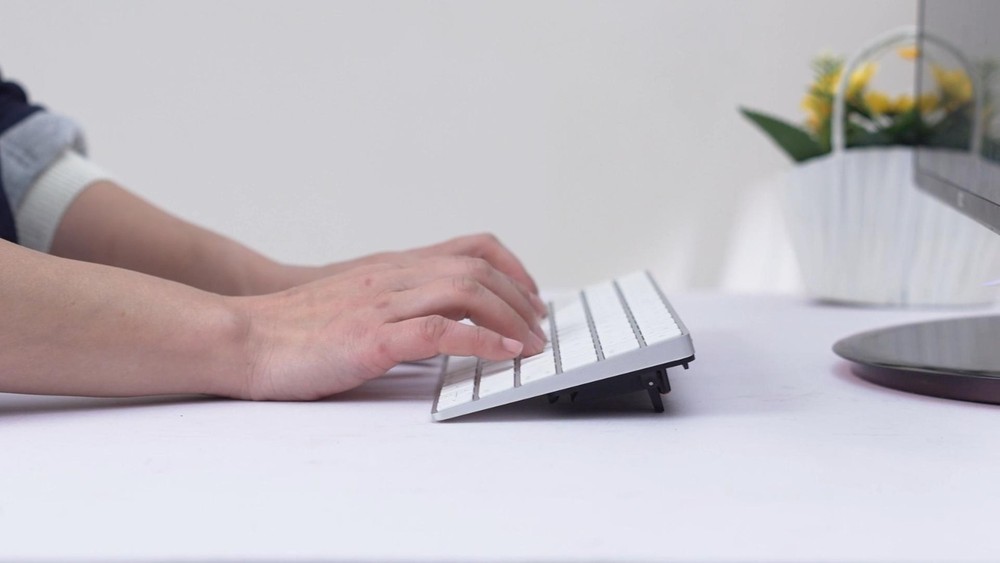 Adjustable Ergonomic Keyboard Stand Riser, Non-Slip Desktop Holder, Extendable A