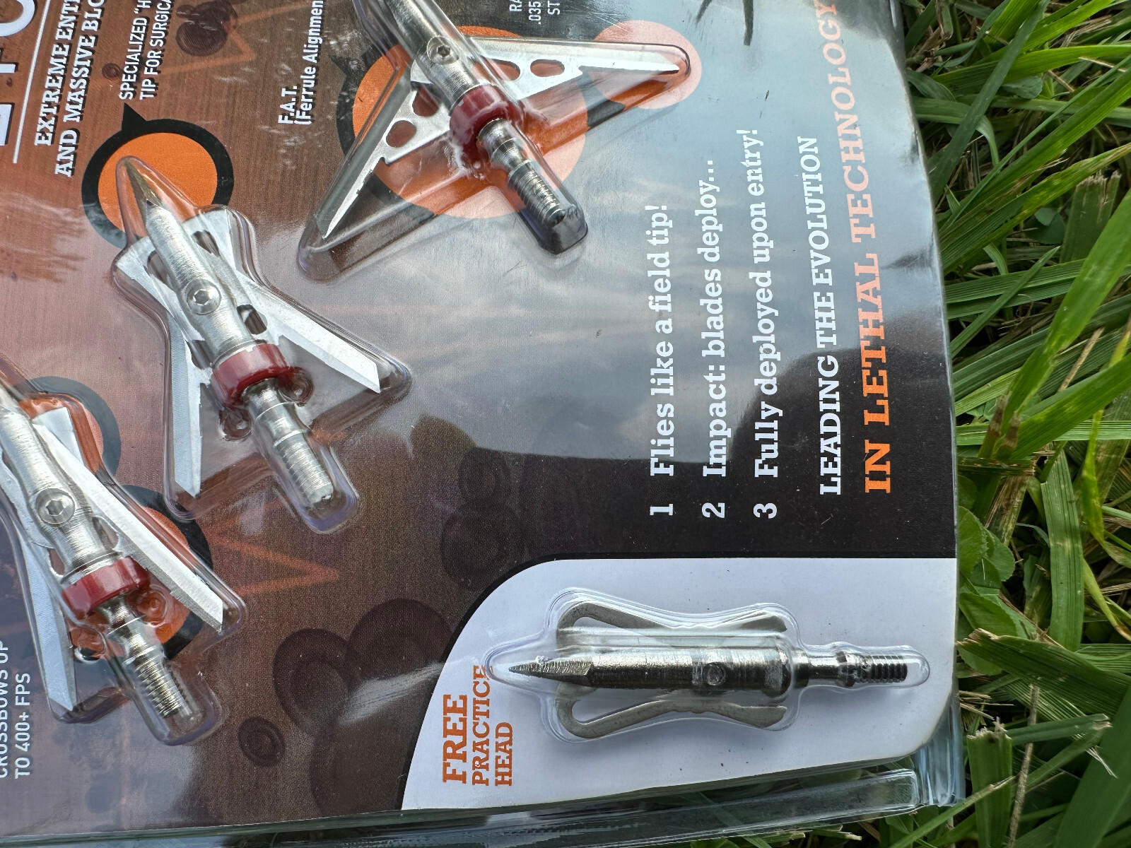 Rage Crossbow Hypodermic mechanical Broadheads 100 Grain with PRACTICE POINT