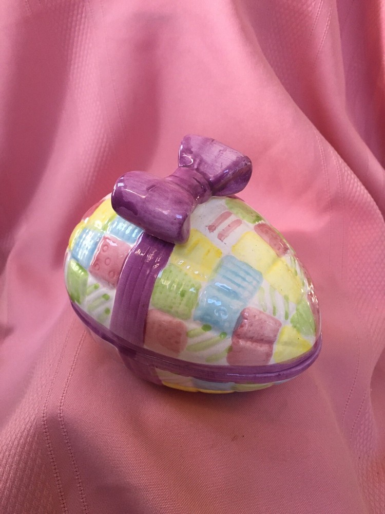 Easter Egg Quilt Patchwork Design Bow Box Ceramic - No Box {Item 367}