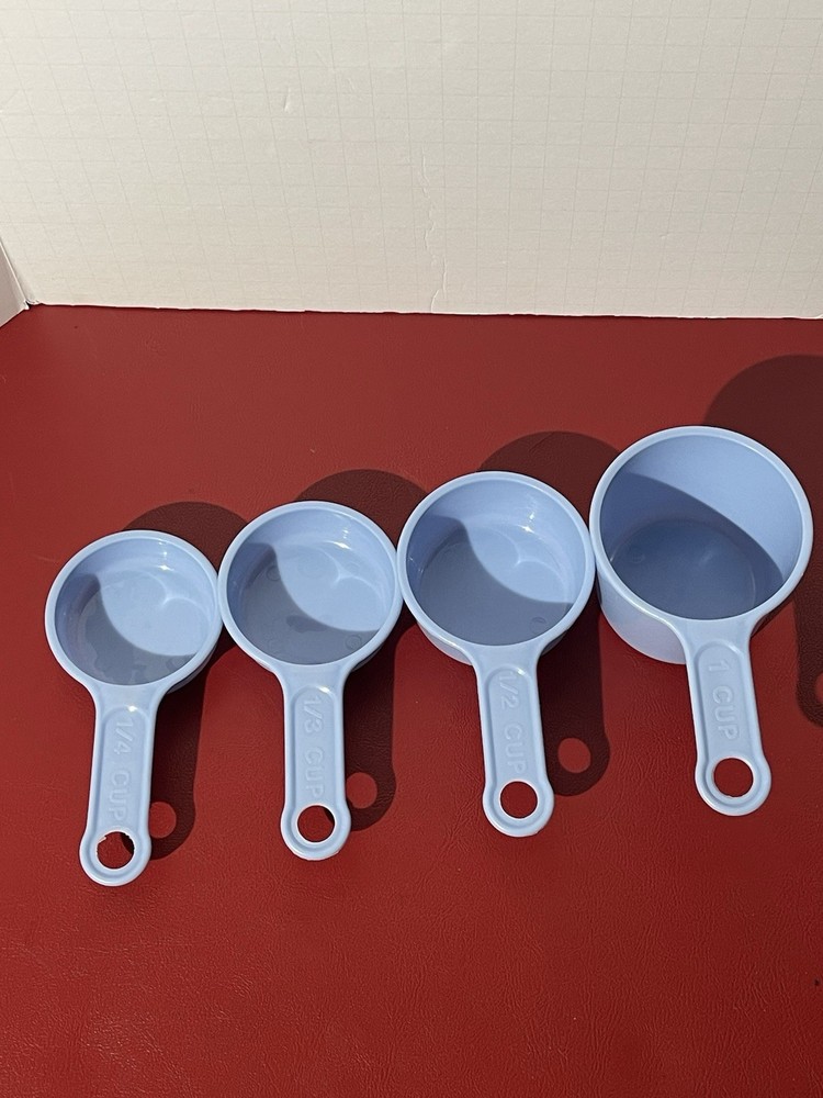 Vintage Rubbermaid Measuring Cups Blue Nesting 4 Pc Set 8315